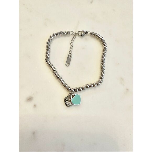 Aqua and silver color heart beaded bracelet - Picture 1 of 2